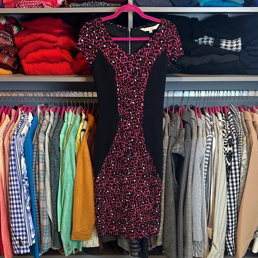 Marilyn Monroe pink/black cheetah print cap sleeve exposed zipper dress size XS
